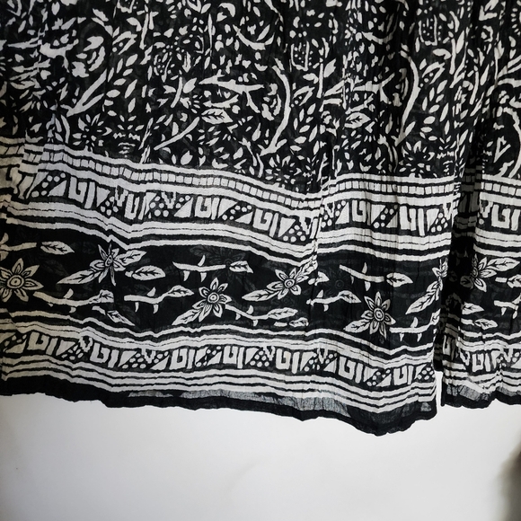 Vintage black white print midi broom skirt with bells - Picture 3 of 9